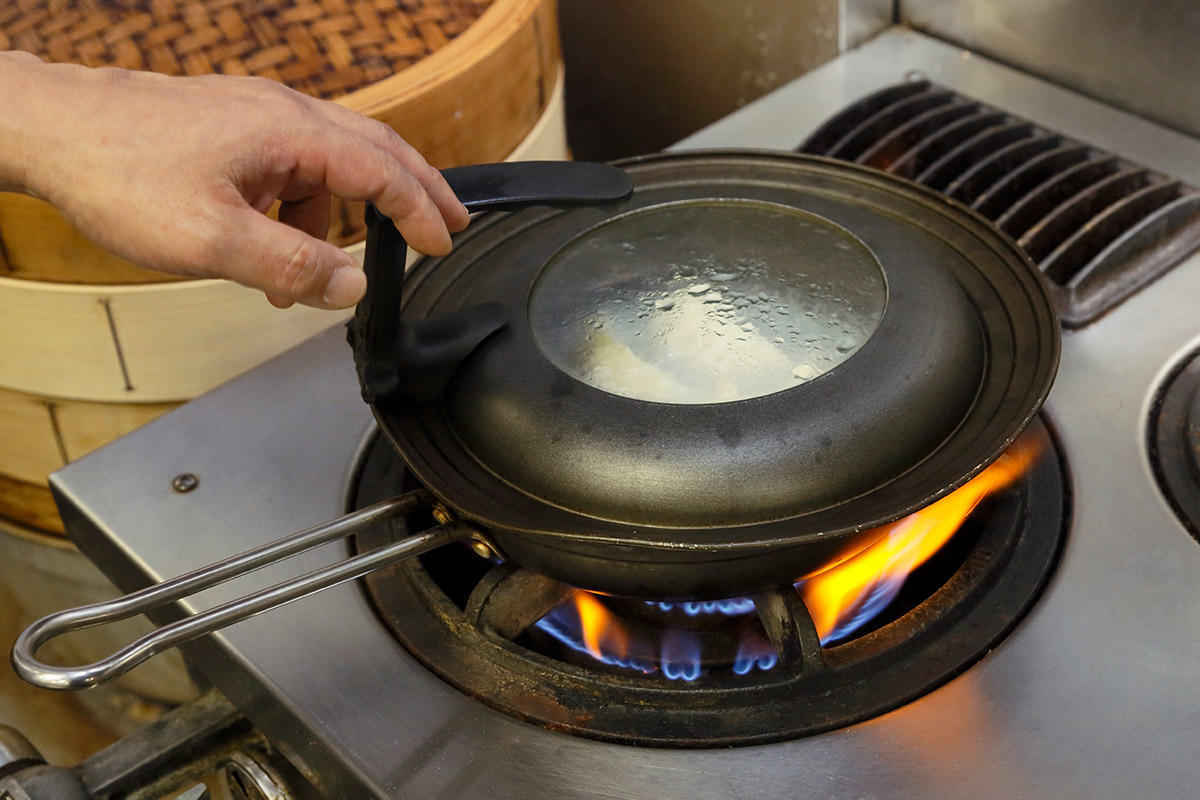 餃子の焼き方