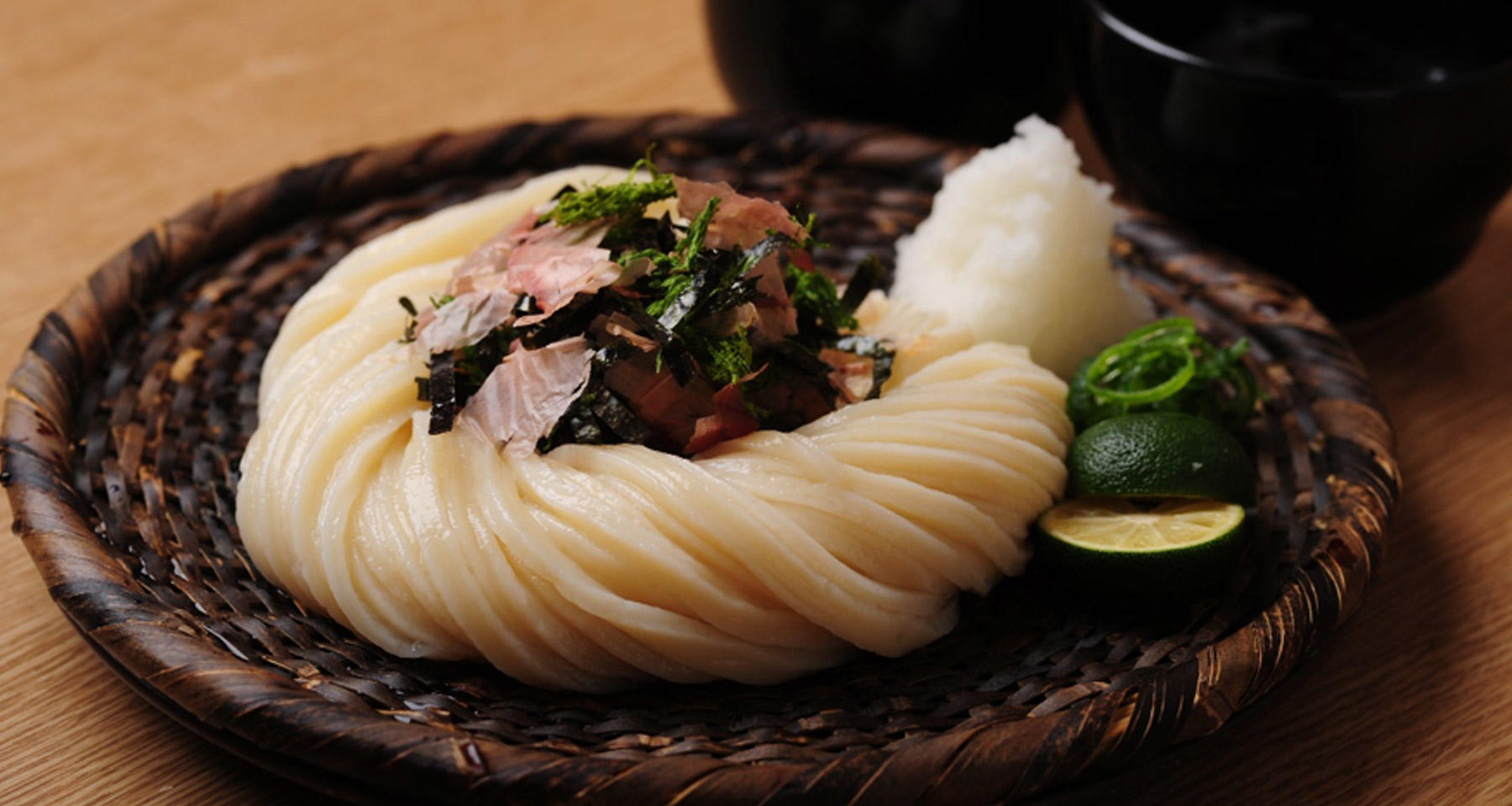 行列必至のうどん店に聞いた、美しいうどんの盛りつけ方！