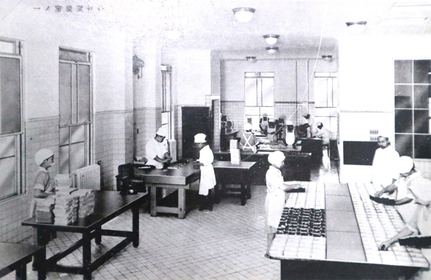 1931年(昭和6年)の製造風景