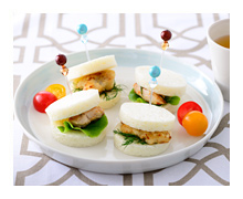 チキン&フィッシュのハーブサンド