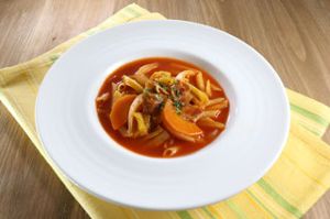 ペンネ入り野菜のトマトスープ